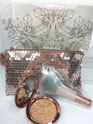 BNIB MAC Snowball Face Bag Gold HOLIDAY WHISPER OF GILT w/receipt